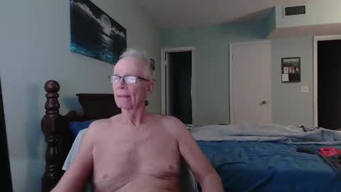 Snapshot of micky505 chatting on January 20, 2025, 2:01 am Micky505 online show from January 20, 2025, 2:01 am