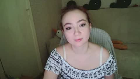 Snapshot of mickywood chatting on December 21, 2025, 3:52 pm Micky online show from December 21, 2025, 3:52 pm