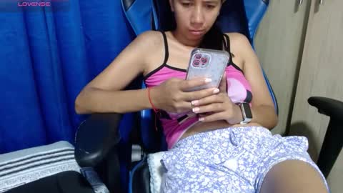 vanesa sexy online show from January 12, 2026, 1:33 am