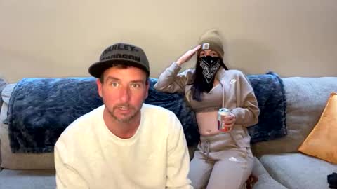 Adventures of MnM4ever online show from November 10, 2025, 4:22 am