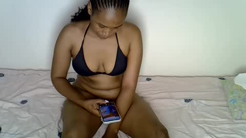 midnight_nia online show from June 8, 2026, 7:09 am