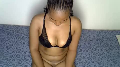 midnight_nia online show from June 10, 2026, 7:40 am