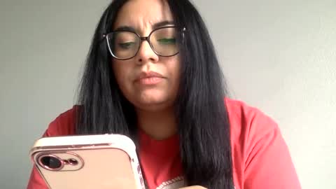 midnightbruja111 online show from April 8, 2026, 5:02 pm