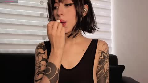 midori__san online show from April 22, 2026, 2:29 pm