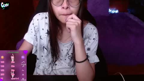 Snapshot of midoriquinn chatting on June 4, 2026, 4:13 pm Midori 7u7 online show from June 4, 2026, 4:13 pm