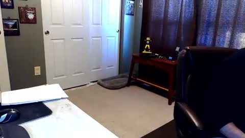 midwestdad09 online show from December 14, 2025, 2:11 pm