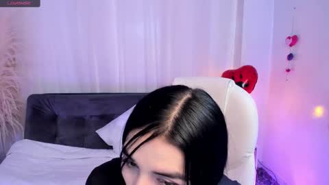 Snapshot of miel_gomez chatting on February 25, 2025, 8:19 pm miel_gomez online show from February 25, 2025, 8:19 pm