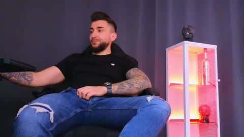 MightyAaron online show from February 15, 2025, 1:49 pm