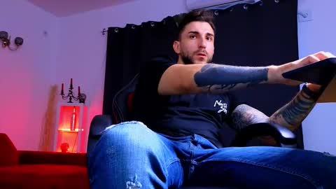 MightyAaron online show from September 10, 2025, 3:56 pm