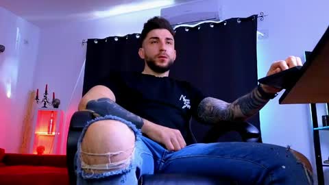 MightyAaron online show from April 8, 2026, 5:18 am