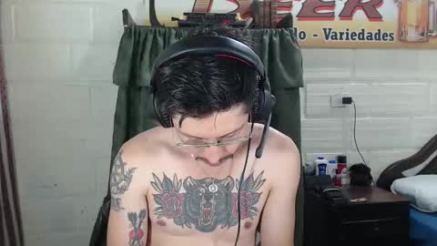 Snapshot of miguel__98 chatting on April 10, 2026, 3:23 am Miguel Independent Model online show from April 10, 2026, 3:23 am