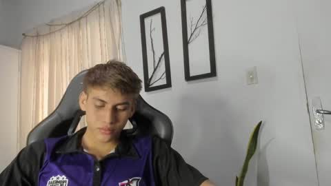 Miguel Hernandez online show from February 20, 2025, 7:52 pm