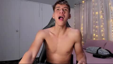 Miguel Hernandez online show from March 6, 2025, 8:27 pm