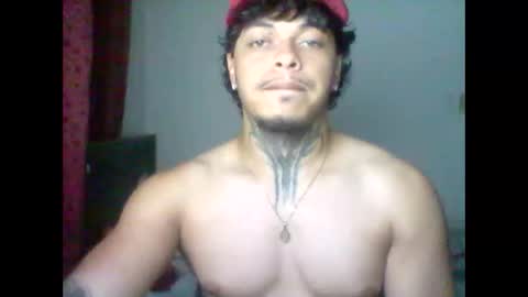 miguelvl01 online show from October 4, 2025, 8:01 am