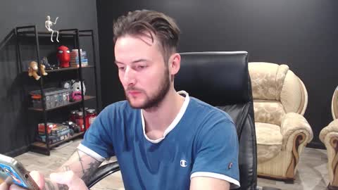 Misha Winchester online show from October 23, 2025, 6:34 am