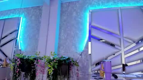 MIA 3 online show from March 9, 2025, 9:14 pm