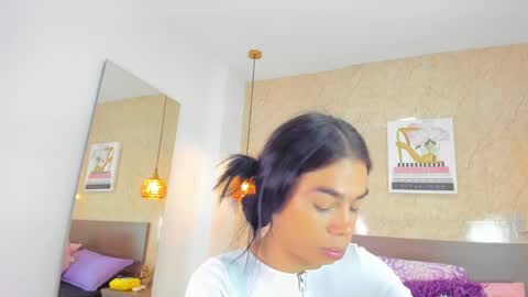 Miia online show from April 18, 2026, 11:47 am