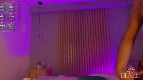 Snapshot of miia_blaze chatting on April 20, 2026, 11:35 am Mia online show from April 20, 2026, 11:35 am