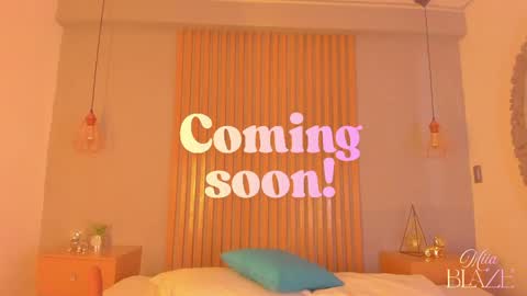 Snapshot of miia_blaze chatting on May 12, 2026, 11:29 am Mia online show from May 12, 2026, 11:29 am