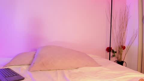 Snapshot of miia_brooklyn chatting on January 17, 2025, 3:43 pm Miia Brooklyn online show from January 17, 2025, 3:43 pm
