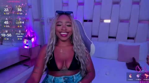 Miia Schwarz  online show from April 11, 2026, 9:19 pm