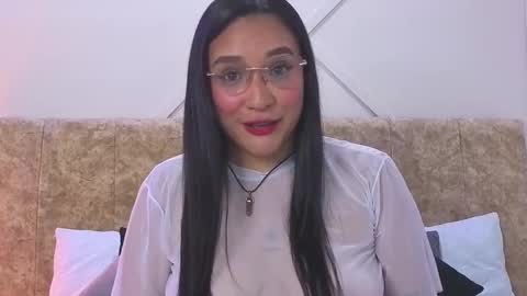 Snapshot of miia_secret_ chatting on February 7, 2026, 7:17 pm miia_secret_ online show from February 7, 2026, 7:17 pm