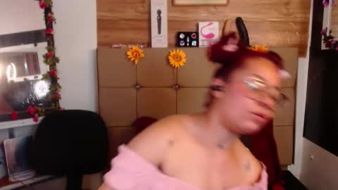 miia online show from November 19, 2025, 6:52 pm