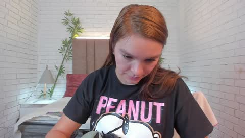 Miia 3 online show from January 13, 2025, 6:38 pm