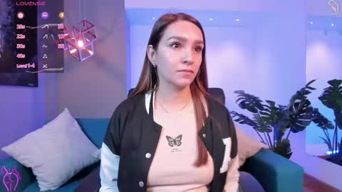 Miia 3 online show from November 25, 2025, 11:21 am