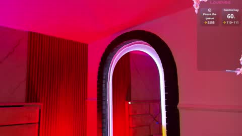 Mia Monroe online show from December 17, 2025, 8:15 pm