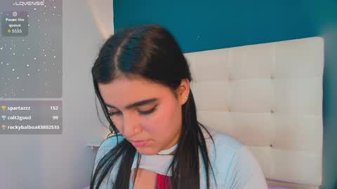 Snapshot of miiacarter_ chatting on April 30, 2026, 5:41 pm MIA online show from April 30, 2026, 5:41 pm