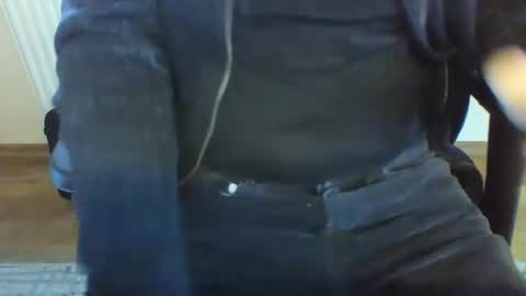 mik online show from February 27, 2025, 11:52 am