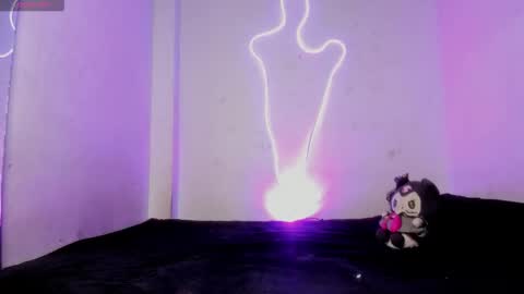 mika_velvet online show from November 10, 2025, 9:14 pm