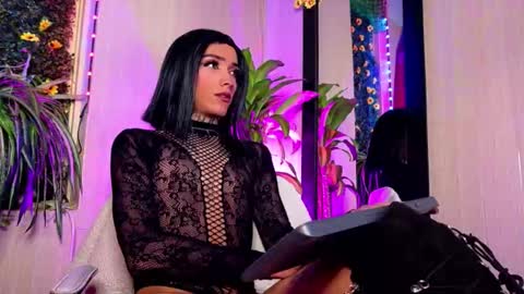 mikaelarangel online show from October 20, 2025, 1:28 am