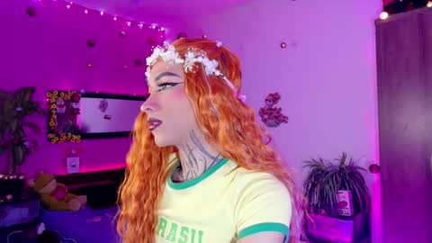 mikaelarangel online show from December 22, 2025, 2:41 am