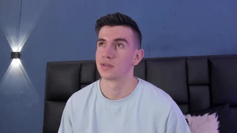 mikael online show from October 4, 2025, 4:21 am