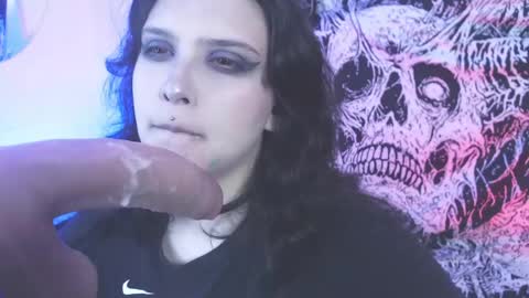 Mika online show from April 14, 2026, 5:41 pm