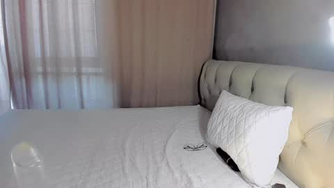 mikasssu online show from December 5, 2024, 9:06 am