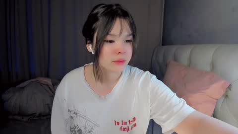 mikasssu online show from December 12, 2024, 2:22 pm