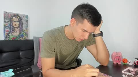 mike3xxx online show from November 12, 2025, 3:07 am