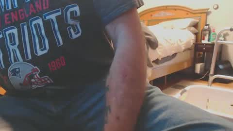 Snapshot of mike694fun chatting on February 4, 2025, 4:50 pm mike694fun online show from February 4, 2025, 4:50 pm