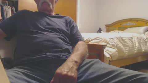 Snapshot of mike694fun chatting on February 27, 2025, 3:14 am mike694fun online show from February 27, 2025, 3:14 am