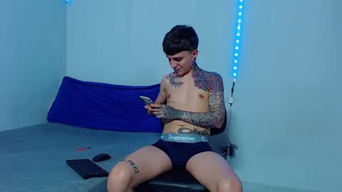 Mike IMDEPENDIENT MODEL online show from March 3, 2025, 2:47 am