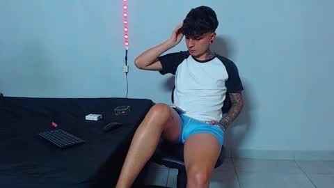 Mike IMDEPENDIENT MODEL online show from October 11, 2025, 2:22 am