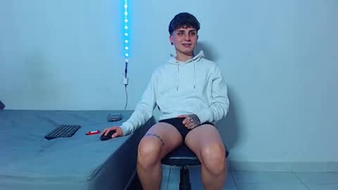 Mike IMDEPENDIENT MODEL online show from October 17, 2025, 3:20 am