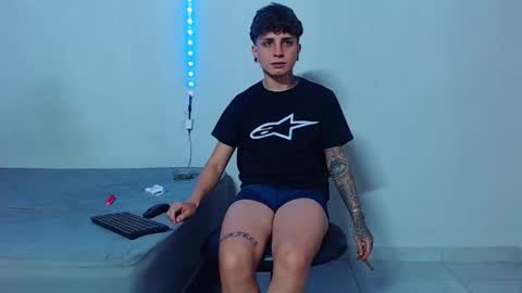 Mike IMDEPENDIENT MODEL online show from October 18, 2025, 4:15 am