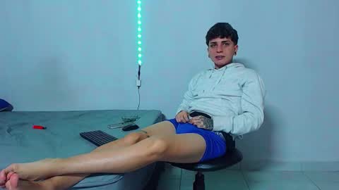 Mike IMDEPENDIENT MODEL online show from October 25, 2025, 4:46 pm