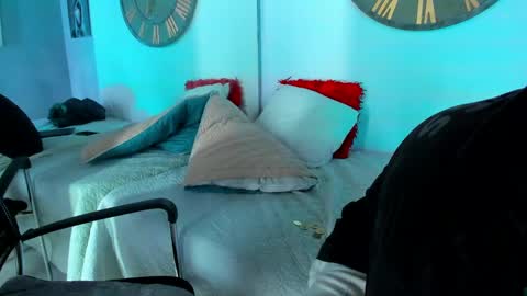 Mike 0233 online show from January 19, 2025, 7:36 am