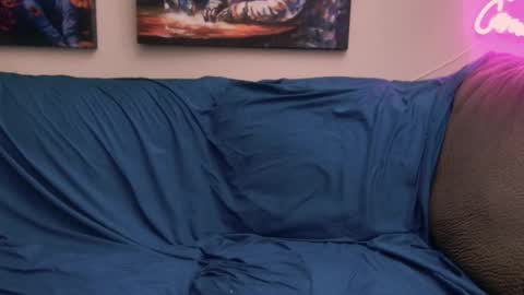 Snapshot of mike__oxlong_ chatting on December 9, 2024, 11:04 am Mike Oxlong online show from December 9, 2024, 11:04 am