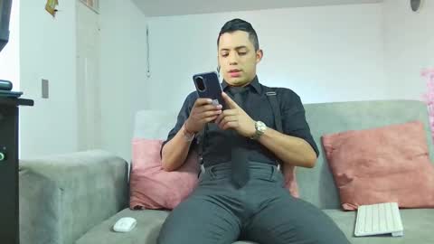 Im Mike online show from February 5, 2026, 12:21 pm